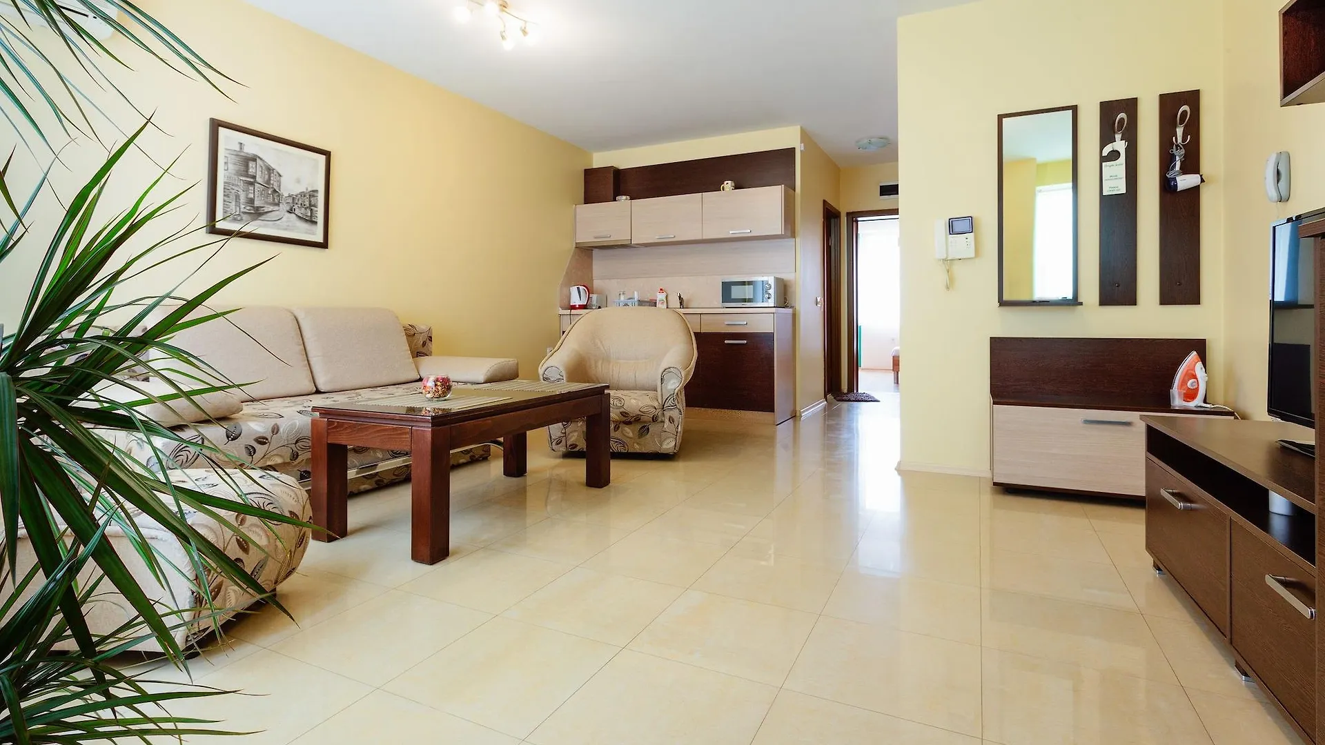 Aparthotel Bright House Plovdiv 3*,