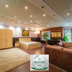 3* Hotel Ego - Free Parking - Location