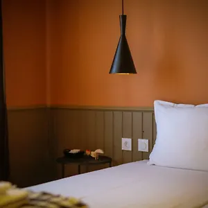 Beautiful Location Red Mouse Daire